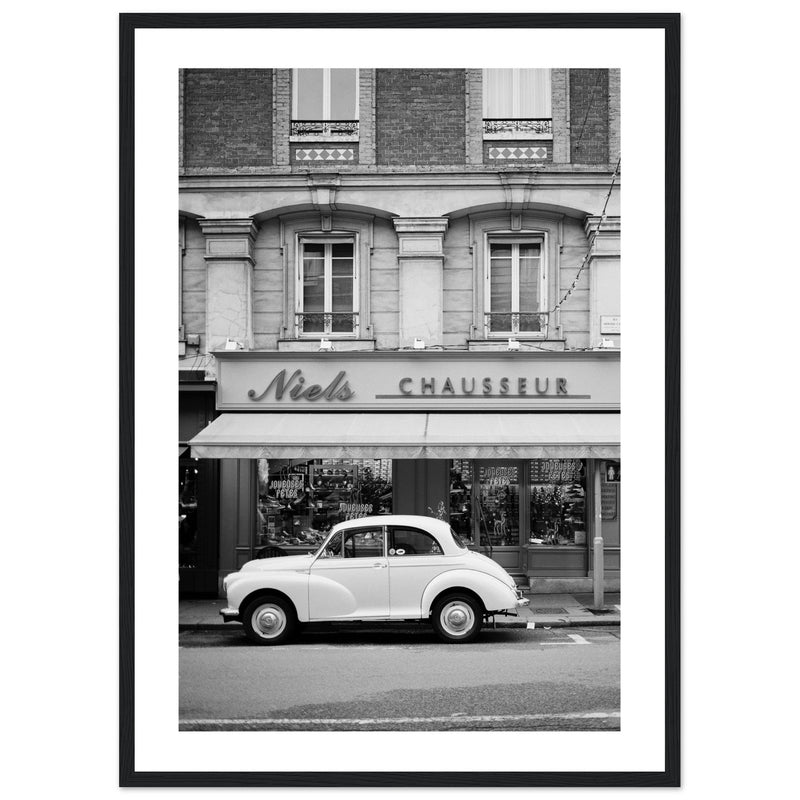 Voiture ancienne à Paris Poster